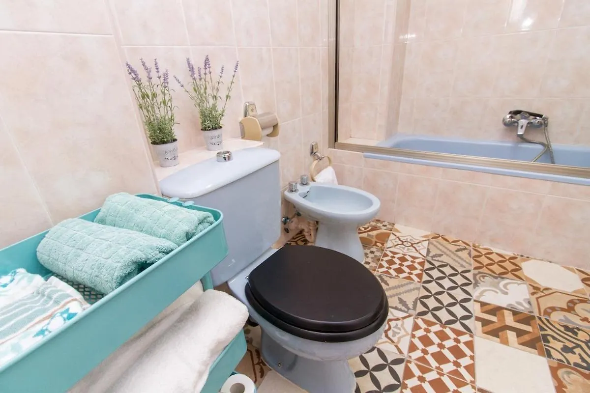 C16 - Modern & Comfortable 4 Beds Apartment Málaga